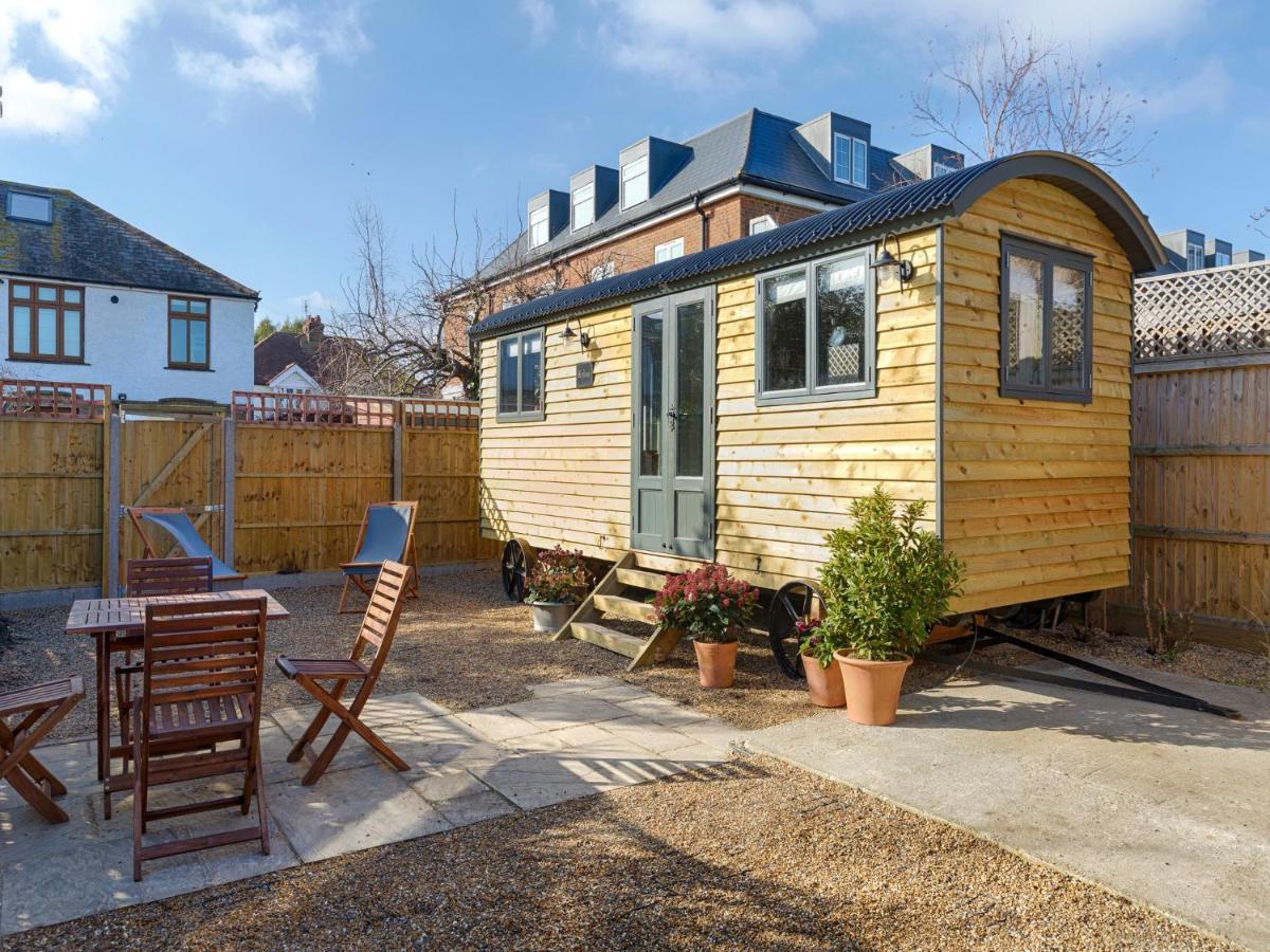 Pass The Keys Whitstable Shepherds Hut Minutes From The Harbour Villa Luaran gambar