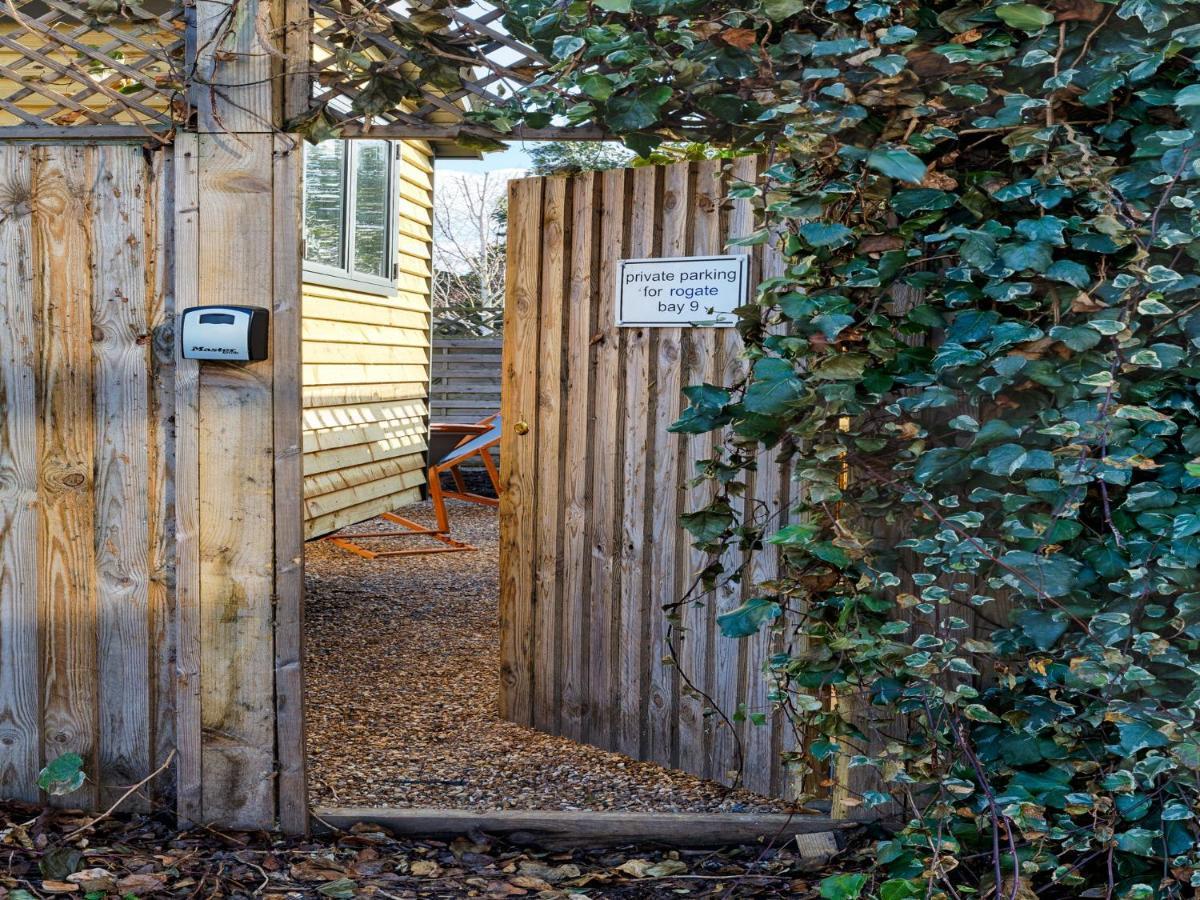 Pass The Keys Whitstable Shepherds Hut Minutes From The Harbour Villa Luaran gambar