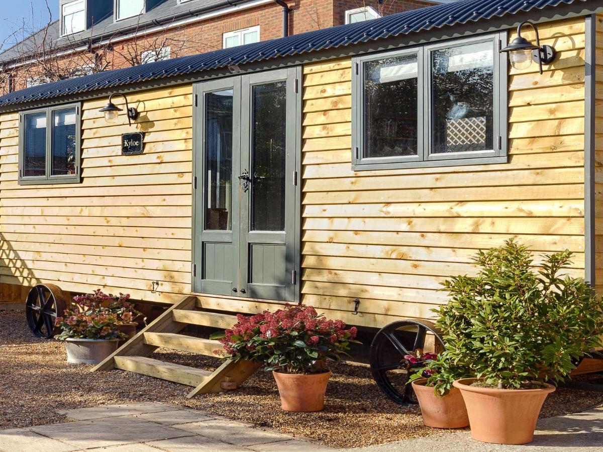 Pass The Keys Whitstable Shepherds Hut Minutes From The Harbour Villa Luaran gambar